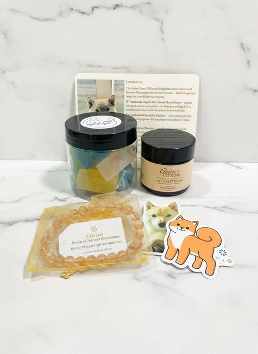 Amber Citrine Deluxe Gift Set content with Kohakotou candy jar, brad bracelet and plant-based hand and body butter