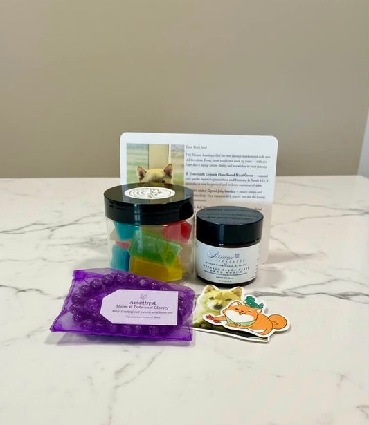 Dream Amethyst Deluxe Gift Set content with natural stone amethyst bracelet, kohakotou candies, and plant based hand cream